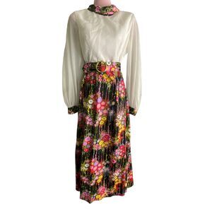 Vintage Maxi Dress Womens Small Colorful Floral Print Belted Long Sleeve 70s